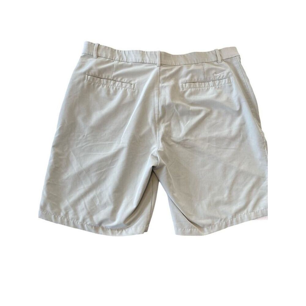 38 Nike Mens Flat Front Taupe Shorts Golf